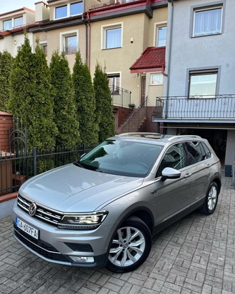 Volkswagen Tiguan cena 87000 przebieg: 123000, rok produkcji 2017 z Gdynia małe 79